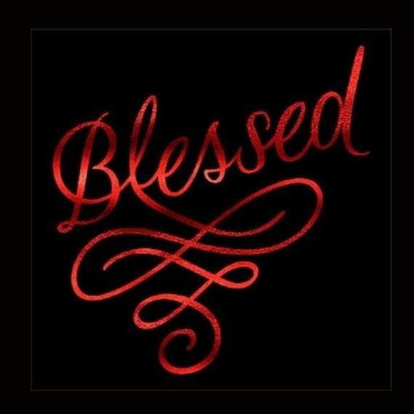 Meet your Posher, Nicole - Picture 1 of 1